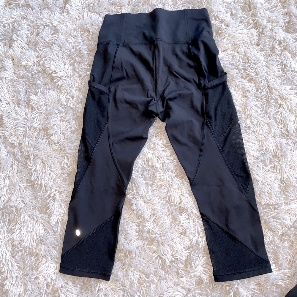 Lululemon Black Cropped Leggings